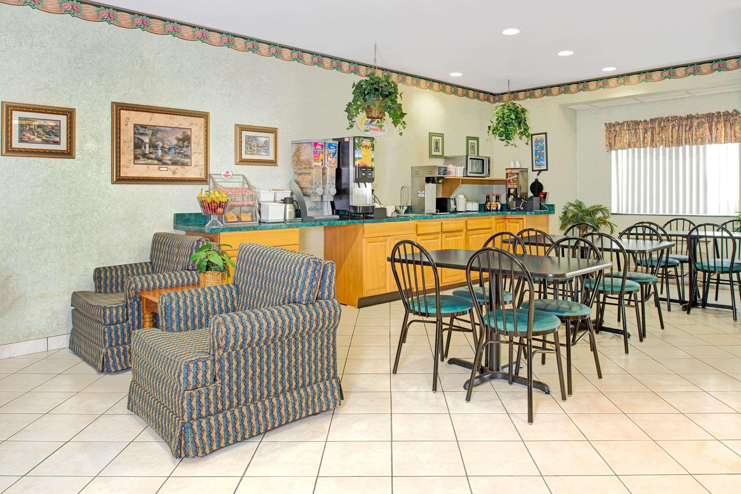 Hotel Super 8 By Wyndham Pontoon Il/st. Louis Mo Area Pontoon Beach