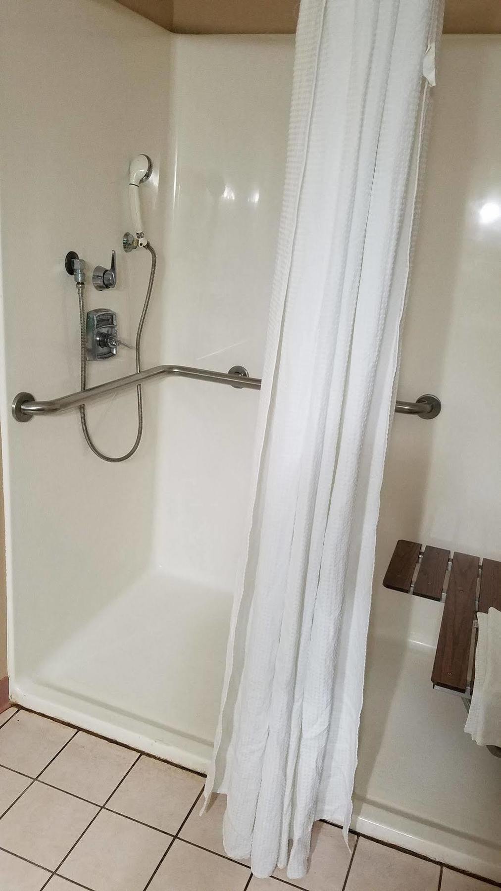 Super 8 By Wyndham Pontoon Il/st. Louis Mo Area Hotel 2*